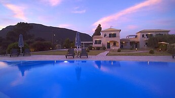 Corfu Villa Liostasi - Gaia Poolside Retreat