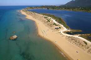Corfu Villa Liostasi - Gaia Poolside Retreat