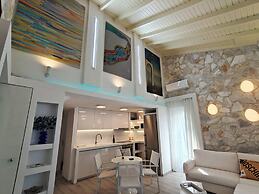Luna Luxury Apartment in Polychrono