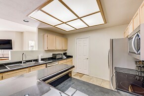 Near Hiking: Condo w/ Pool & Tennis in Phoenix!