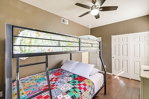 Near Hiking: Condo w/ Pool & Tennis in Phoenix!