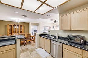 Near Hiking: Condo w/ Pool & Tennis in Phoenix!