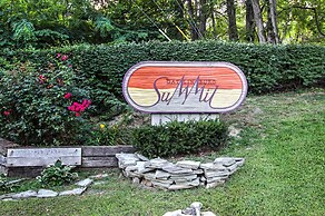 4 Mi to Dtwn Gatlinburg: Condo w/ Pool Access