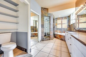 9 Mi to Flagler Beach: Home w/ Pool & Lanai!