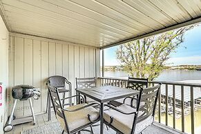 Lakefront Osage Beach Condo w/ Balcony & Pool