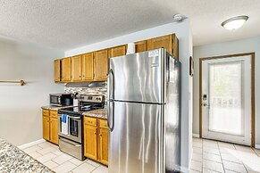 Lakefront Osage Beach Condo w/ Balcony & Pool