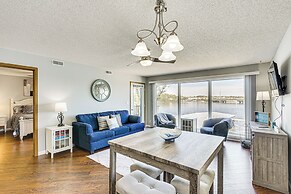 Lakefront Osage Beach Condo w/ Balcony & Pool