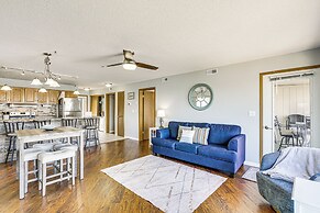 Lakefront Osage Beach Condo w/ Balcony & Pool