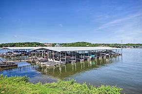 Lakefront Osage Beach Condo w/ Balcony & Pool