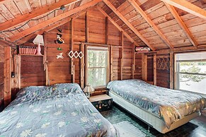 Dock, Beach, Views: Rustic Green Lake Cottage