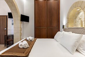 The Owl House Near Chania City Centre