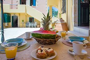 Skandalis Apartments With Pool