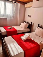 Skandalis Apartments With Pool