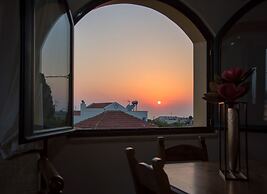 Skandalis Apartments With Pool