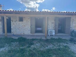 Skandalis Apartments With Pool