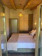 Skandalis Apartments With Pool