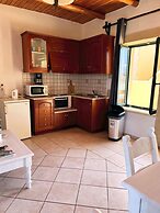 Skandalis Apartments With Pool