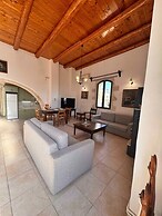 Skandalis Apartments With Pool