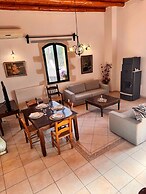 Skandalis Apartments With Pool