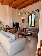 Skandalis Apartments With Pool