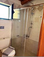 Skandalis Apartments With Pool