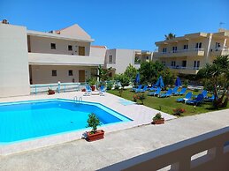 Litinas Apartments With Pool