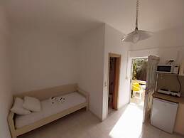 Litinas Apartments With Pool