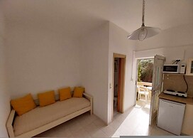 Litinas Apartments With Pool