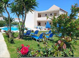 Litinas Apartments With Pool
