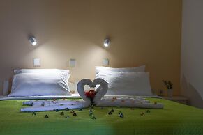 Nik Litinas Apartments With Pool