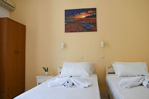 Nik Litinas Apartments With Pool