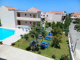 Nik Litinas Apartments With Pool