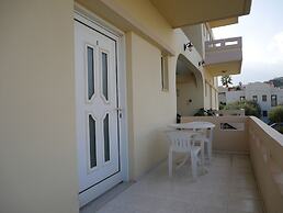 Nik Litinas Apartments With Pool