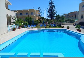 Nik Litinas Apartments With Pool