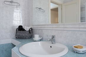 Glyfadas Luxury Design Apartments