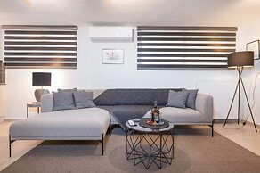 Glyfada's Cosy Apartments