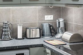 Glyfada's Cosy Apartments