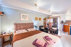 Glyfada's Cosy Apartments