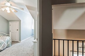 Coastal Condo with Views: Minutes to Beach