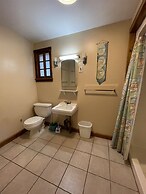 Fletcher Limit 8 4 Bedroom Cottage