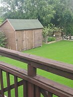 3BR Detached Bungalow w/Parking