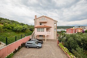 Guest House Villa Anggela