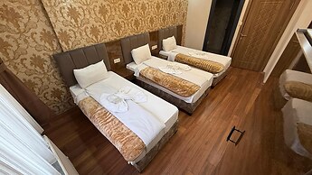 FORTYNINE HOTEL