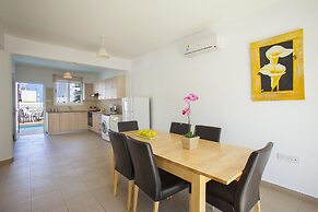 Protaras Villa Cemelia