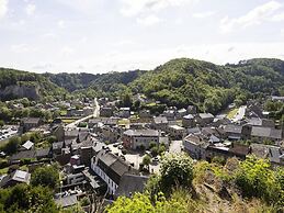 Ultimate Glamping Experience With Family