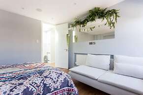 Spectacular 4 Bed House, Pimlico