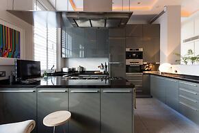 Spectacular 4 Bed House, Pimlico