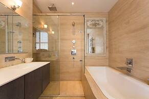 Spectacular 4 Bed House, Pimlico