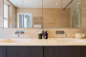 Spectacular 4 Bed House, Pimlico