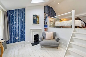4 Bedroom House, Barnes
